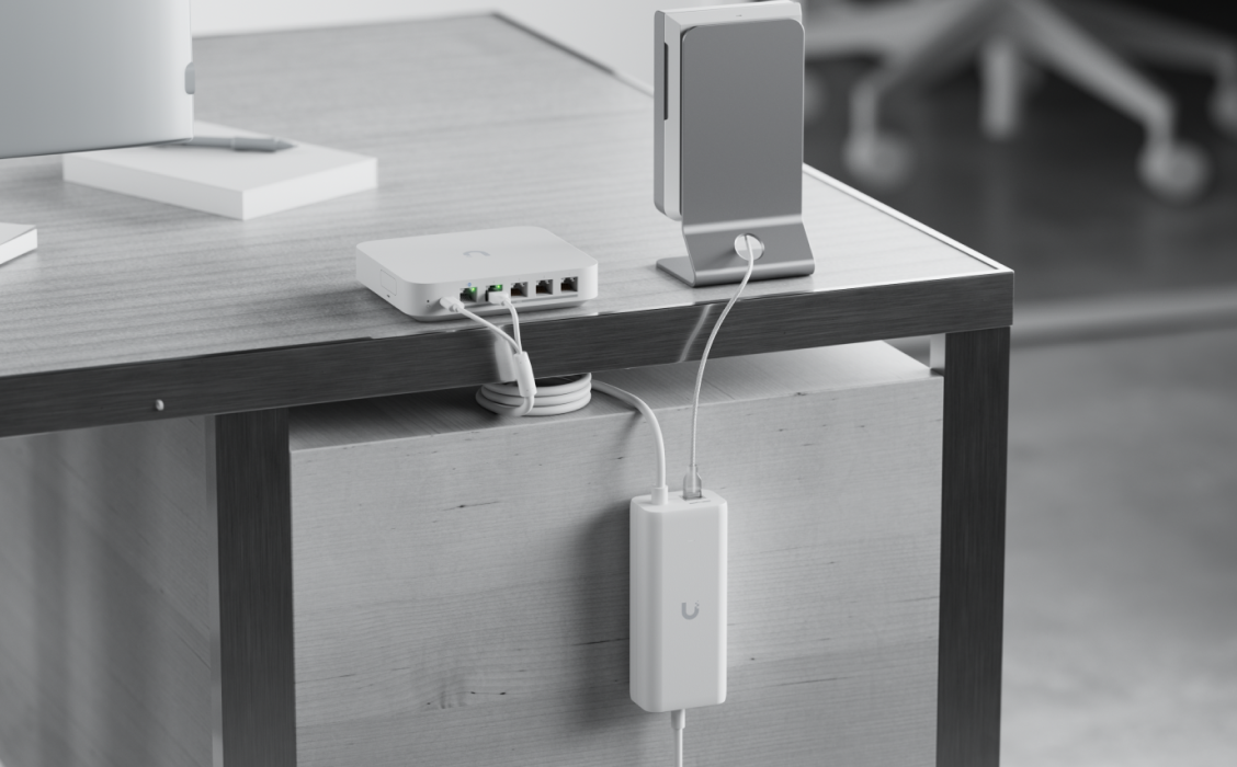 UACC-PoE+-USBC